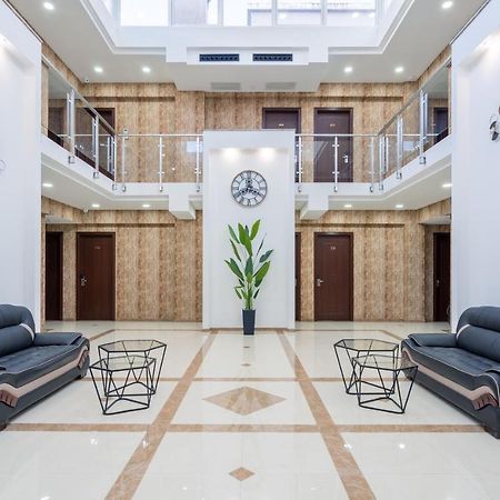 Aura Hotel Тбілісі Екстер'єр фото